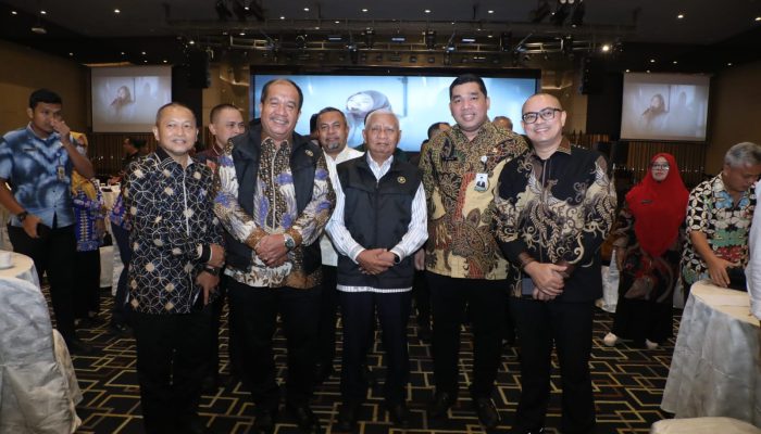 Bupati Asahan Taufik Zainal Abidin SSos MSi hadiri rakor stunting regional Sumatera di Hotel Grand Mercure - Medan, Kamis (27/8).