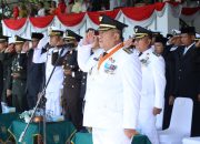 Bupati Asahan, Taufik Zainal Abidin SSos MSi pimpin upacara peringatan HUT RI ke 80 di Alun Alun Kota, Senin (17/8).