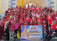 Dr Maruli Siahaan Berangkatkan 110 Anak Sekolah Minggu untuk Berwisata Rohani