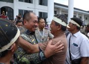 Memperingati Hari Tani Nasional, Dewan Pengurus Cabang Serikat Petani Indonesia Asahan gelar aksi unjuk rasa, Kamis (24/9). 
