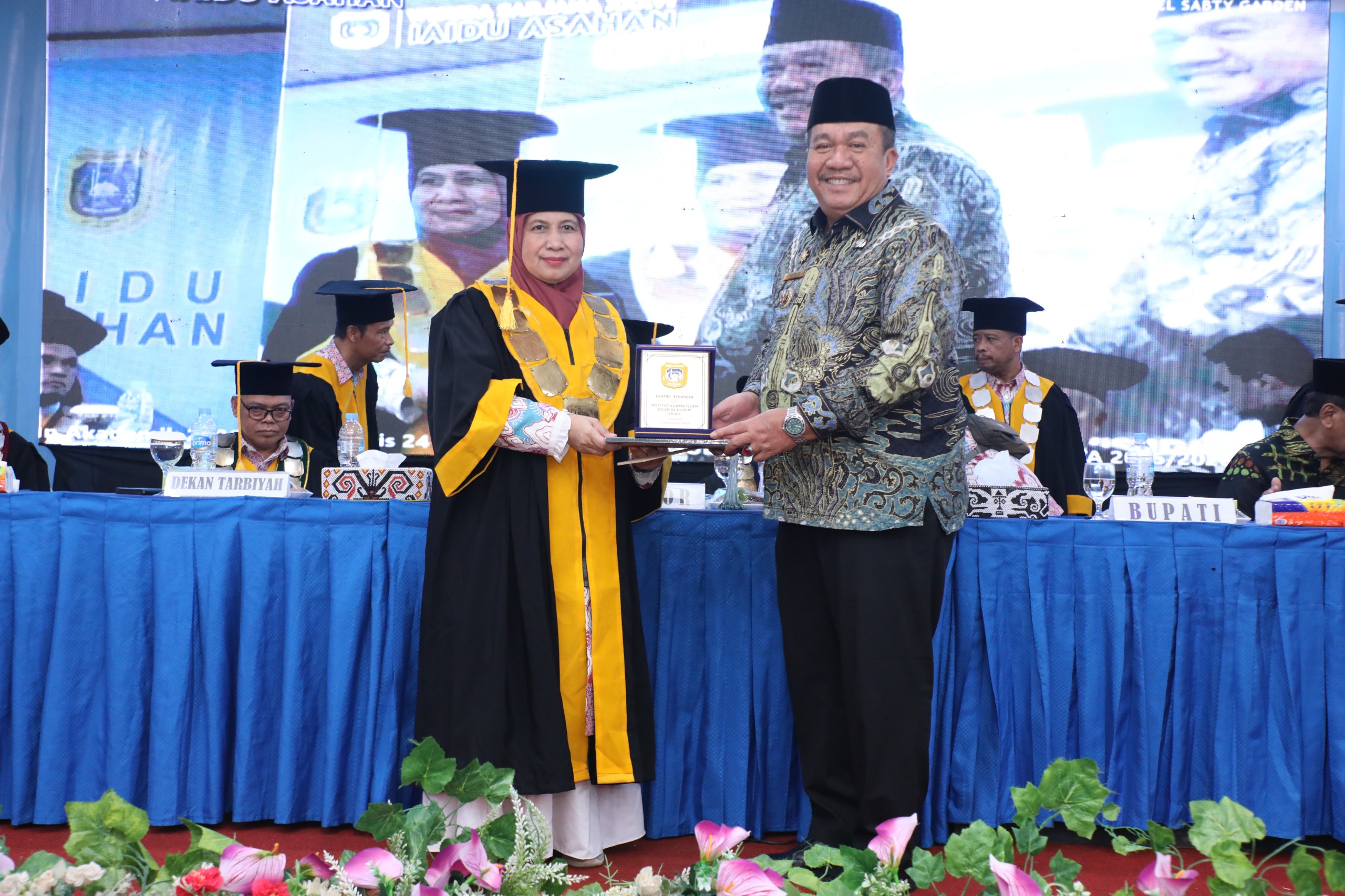 Bupati Asahan hadiri wisuda IAIDU Asahan Angkatan XXXVI di Aula Hotel Sabty Garden Kisaran, pada Kamis (24/9).