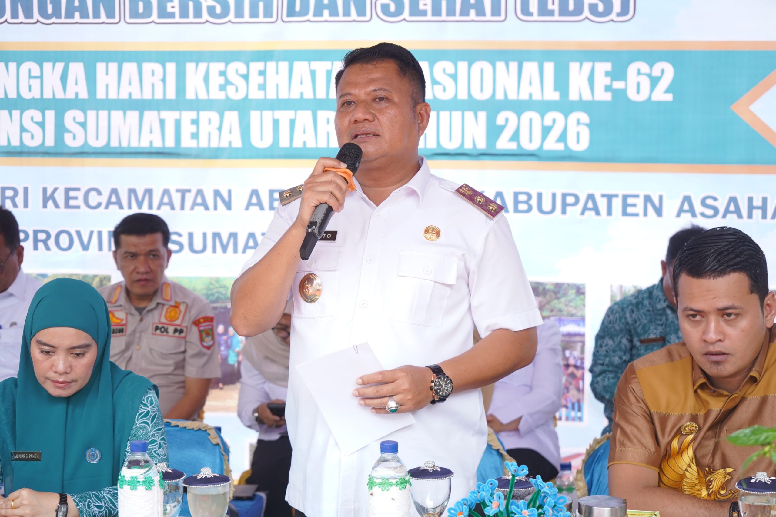Tim evaluasi lomba desa terbaik Lingkungan Bersih dan Sehat tingkat Sumut berkunjung ke Kantor Desa Sengon yang ikuti lomba LBS, Rabu (23/9).