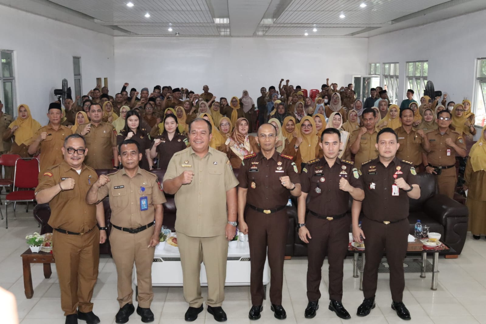 Kejaksaan Negeri Asahan luncurkan program Jaksa Sahabat Pendidik diaula Dinas Pendidikan, Selasa (13/10).