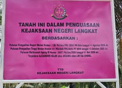 Unit Seksi KSDA Wilayah II Langkat Dampingi Tim Kejari Langkat Pasang Plank di Lahan SM Karang Gading